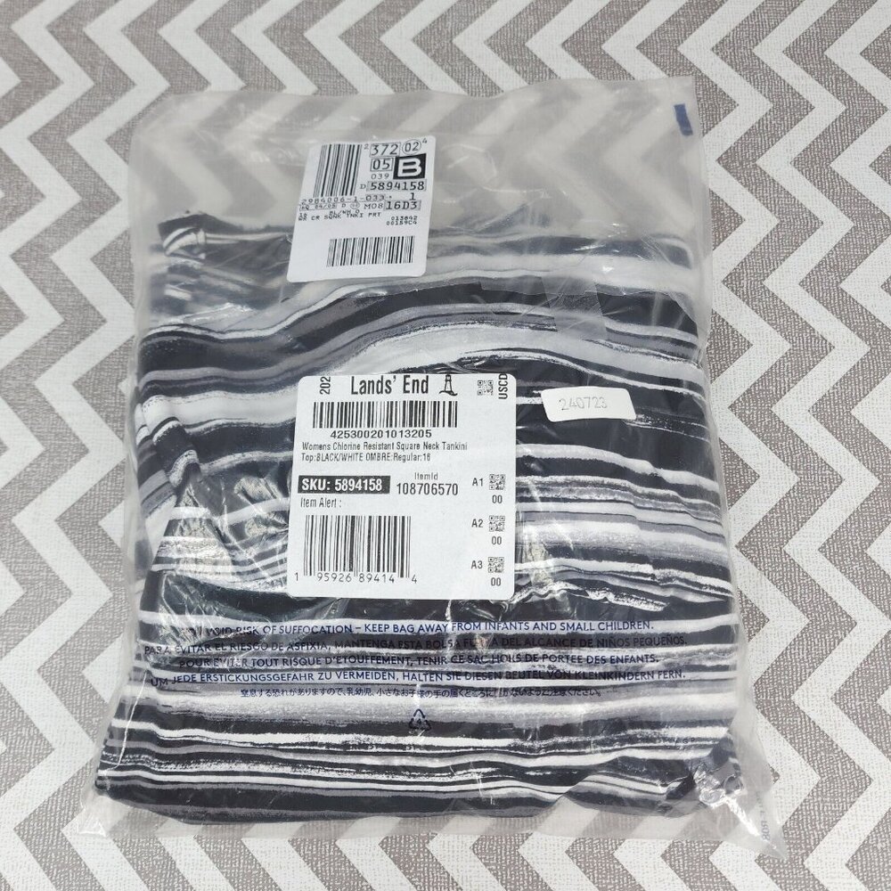 Lands End Tankini Swim Top Size 16 Square Neck Underwire Bra Swimsuit New - Picture 9 of 10